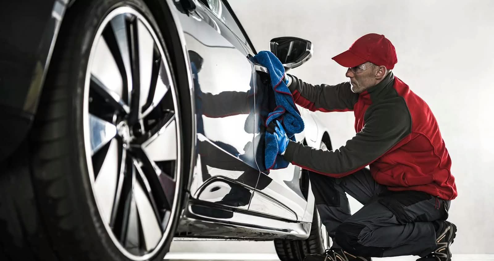 Hasil layanan Exterior Detailing - body mobil bebas jamur dan baret